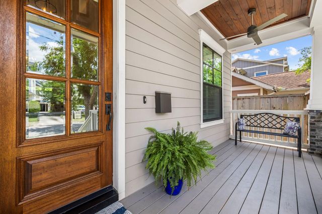 3710 Bradley Street, Houston, TX 77009