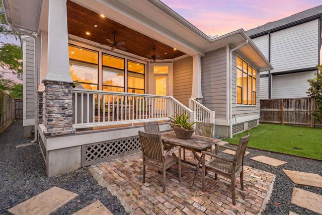 3710 Bradley Street, Houston, TX 77009