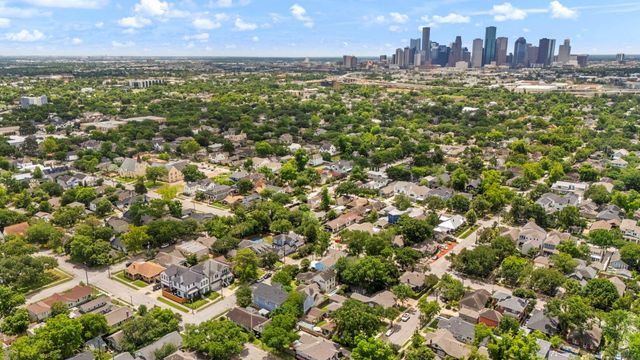 3710 Bradley Street, Houston, TX 77009