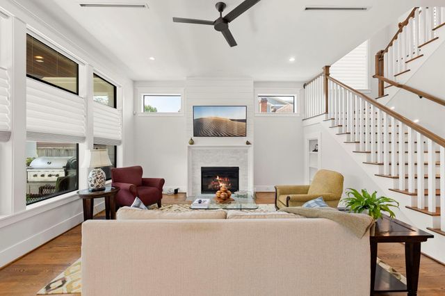 3710 Bradley Street, Houston, TX 77009