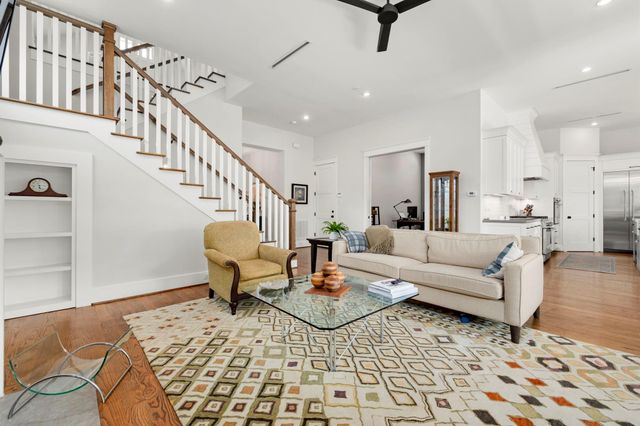 3710 Bradley Street, Houston, TX 77009