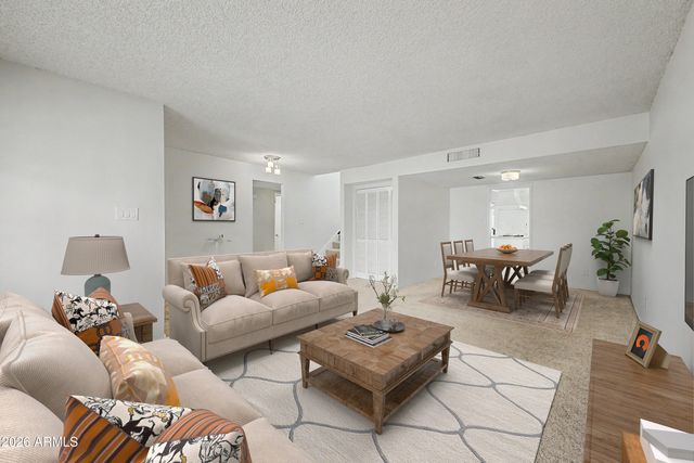 8213 E ROVEY Avenue, Scottsdale, AZ 85250