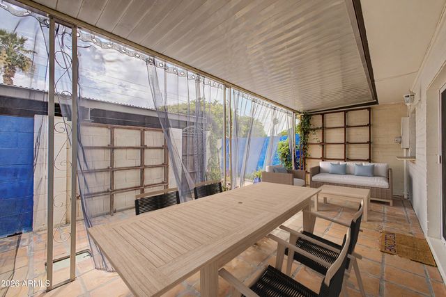 8213 E ROVEY Avenue, Scottsdale, AZ 85250