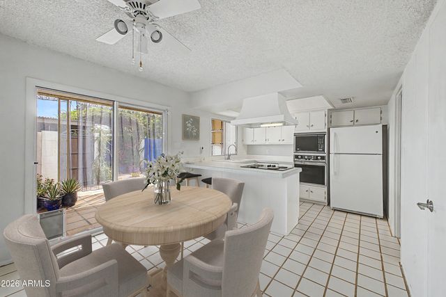 8213 E ROVEY Avenue, Scottsdale, AZ 85250