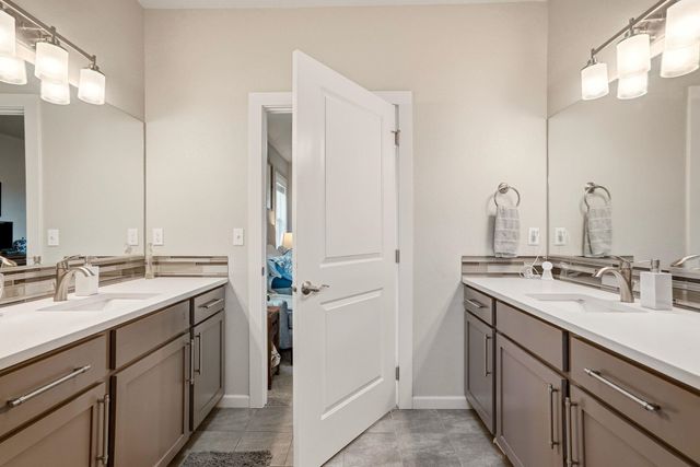 5533 N Radium Ln, Spokane, WA 99217