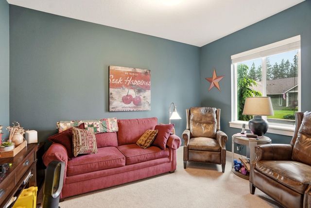 5533 N Radium Ln, Spokane, WA 99217