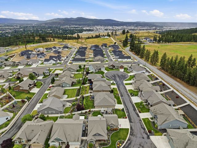 5533 N Radium Ln, Spokane, WA 99217