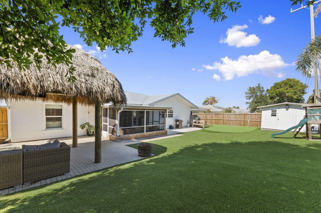 1729 NE 23rd Terrace, Jensen Beach, FL 34957