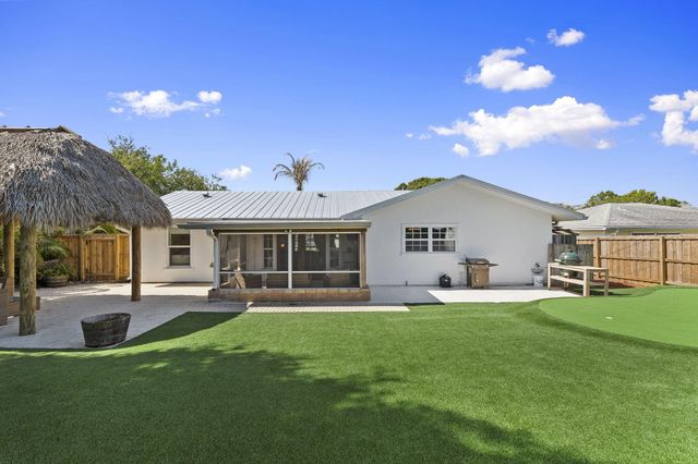 1729 NE 23rd Terrace, Jensen Beach, FL 34957
