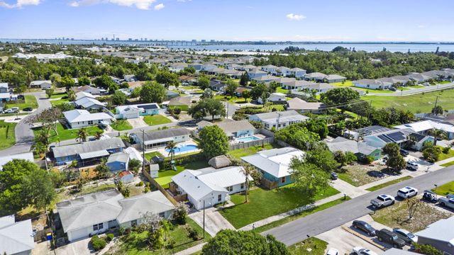 1729 NE 23rd Terrace, Jensen Beach, FL 34957