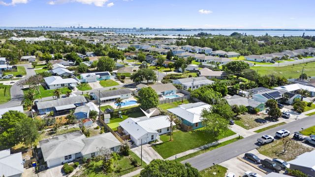 1729 NE 23rd Terrace, Jensen Beach, FL 34957