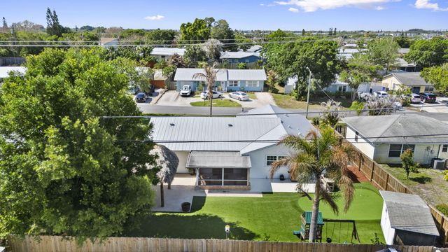 1729 NE 23rd Terrace, Jensen Beach, FL 34957