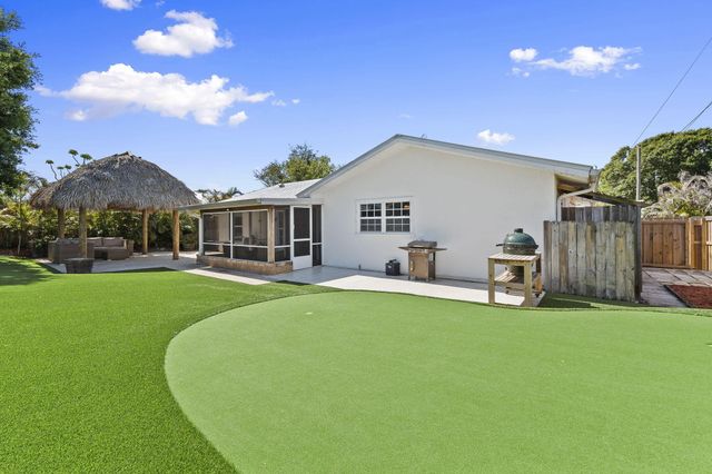 1729 NE 23rd Terrace, Jensen Beach, FL 34957