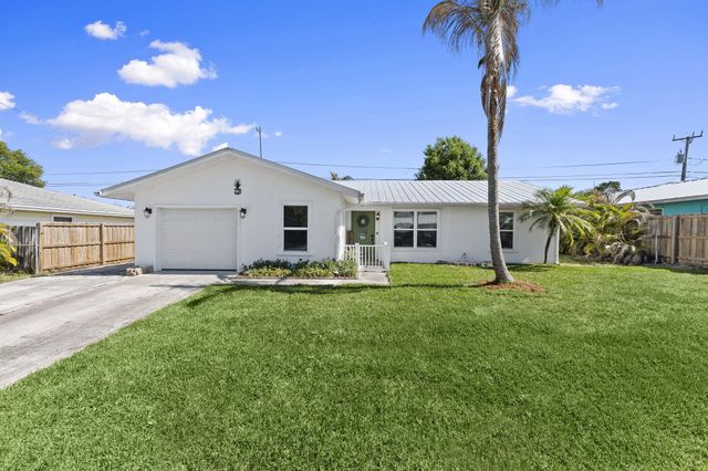 1729 NE 23rd Terrace, Jensen Beach, FL 34957