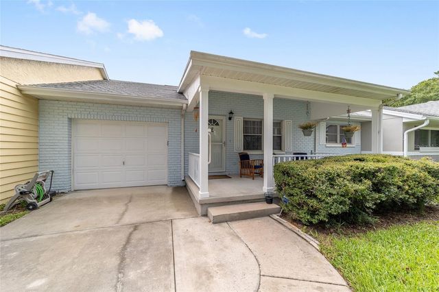 8677 SW 95TH LANE E, Ocala, FL 34481