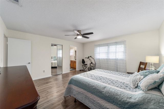 8677 SW 95TH LANE E, Ocala, FL 34481