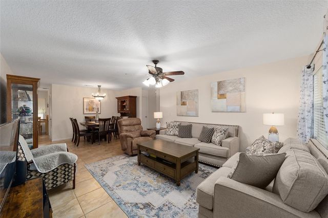 8677 SW 95TH LANE E, Ocala, FL 34481