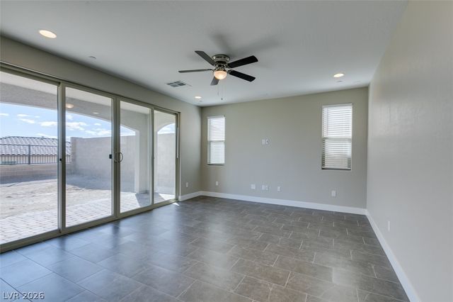 11803 River Hawk Avenue, Las Vegas, NV 89138