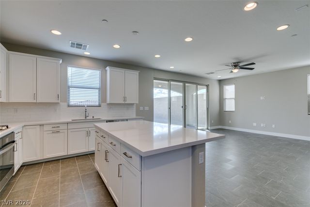 11803 River Hawk Avenue, Las Vegas, NV 89138