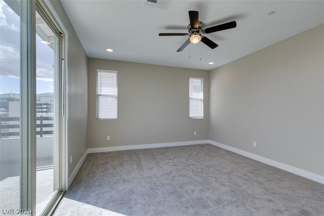 11803 River Hawk Avenue, Las Vegas, NV 89138