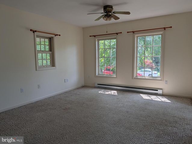 413 JENNIFER DR, New Cumberland, PA 17070