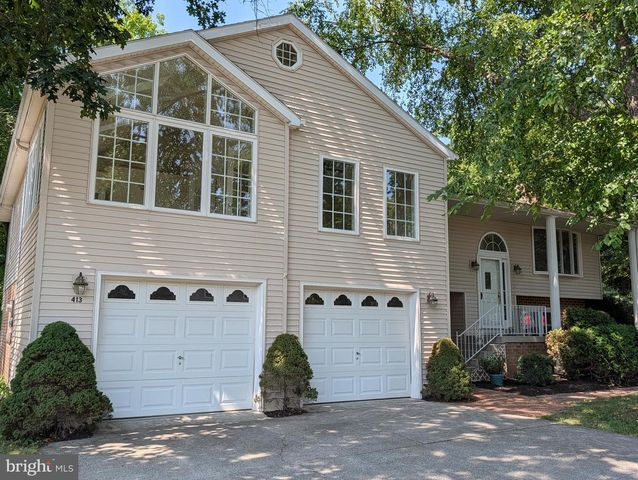 413 JENNIFER DR, New Cumberland, PA 17070