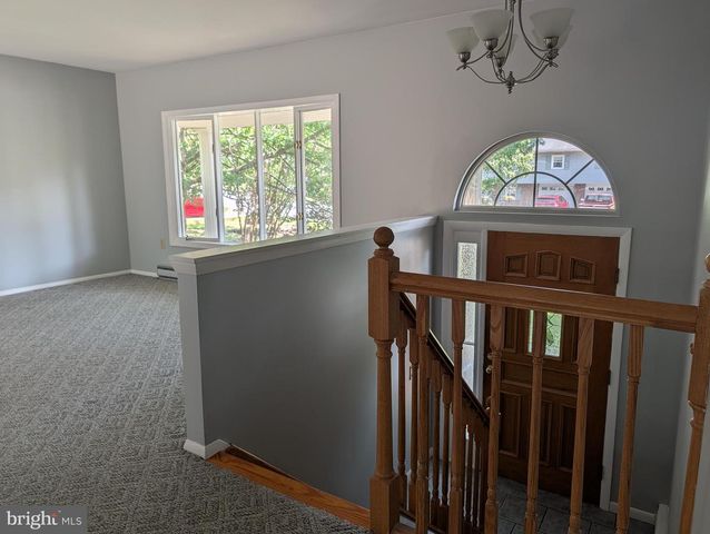 413 JENNIFER DR, New Cumberland, PA 17070