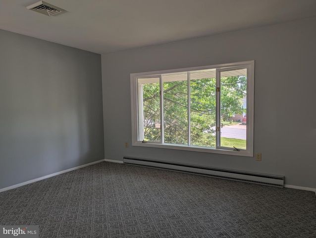 413 JENNIFER DR, New Cumberland, PA 17070