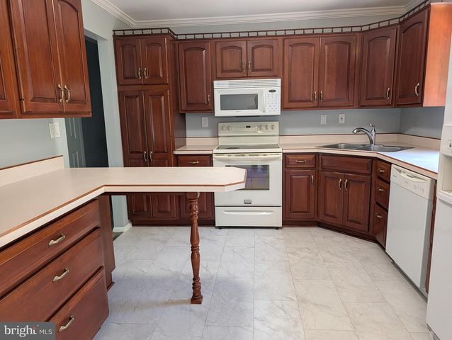 413 JENNIFER DR, New Cumberland, PA 17070