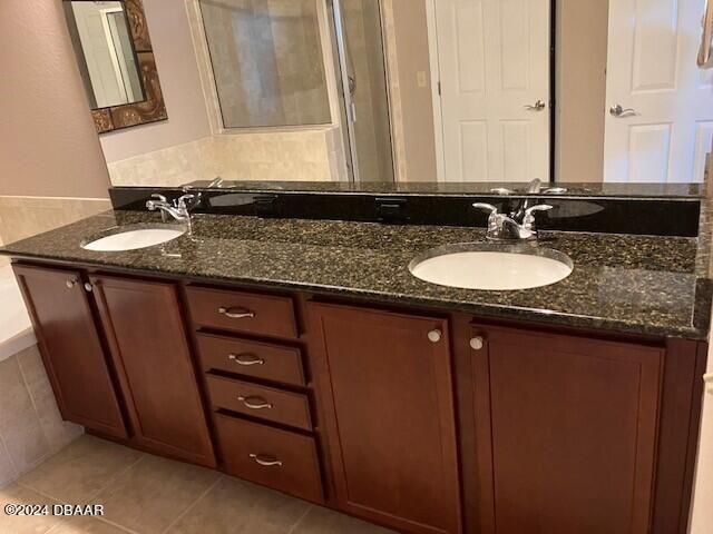 2801 S Ridgewood Ave Unit 807, South Daytona, FL 32119