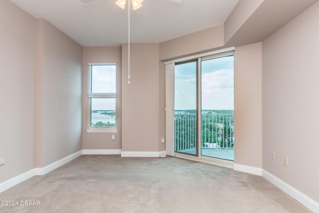 2801 S Ridgewood Ave Unit 807, South Daytona, FL 32119