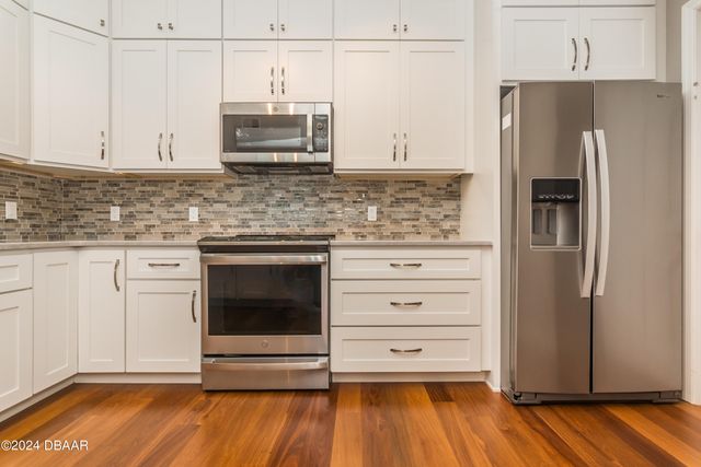 2801 S Ridgewood Ave Unit 807, South Daytona, FL 32119