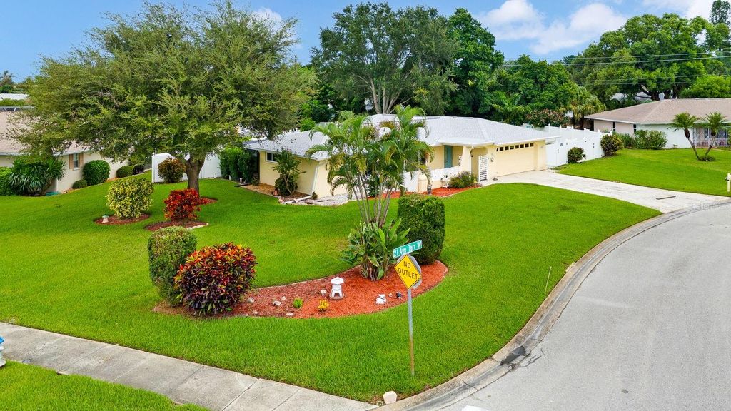 6806 21ST AVENUE TERRACE W, BRADENTON, FL 34209 — exterior