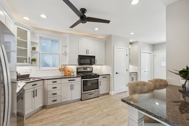 3249 Fremont Avenue S, Minneapolis, MN 55408