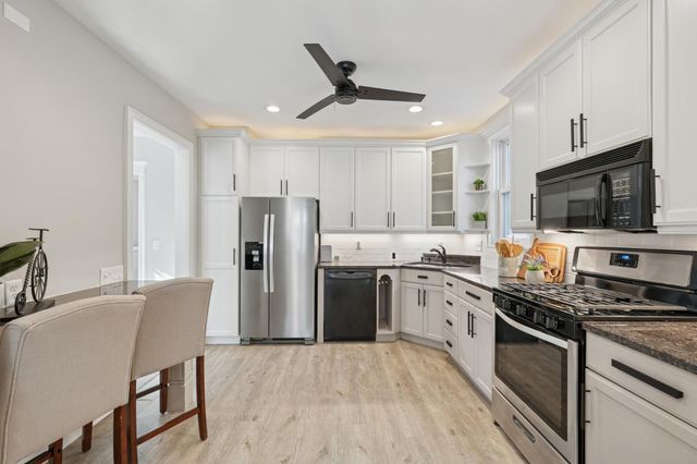 3249 Fremont Avenue S, Minneapolis, MN 55408