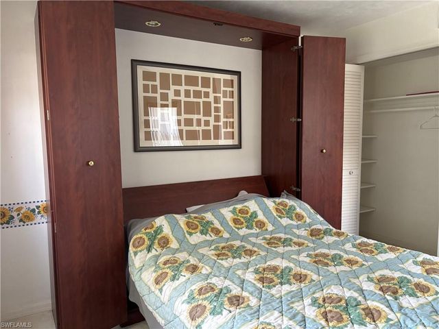 5858 Wild Fig LN, Fort Myers, FL 33919
