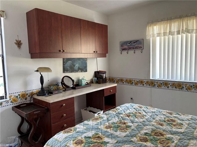 5858 Wild Fig LN, Fort Myers, FL 33919