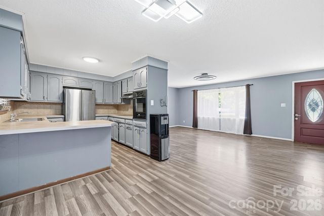 2300 Brookwood Road, Lincolnton, NC 28092