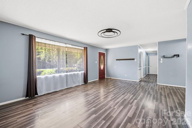 2300 Brookwood Road, Lincolnton, NC 28092