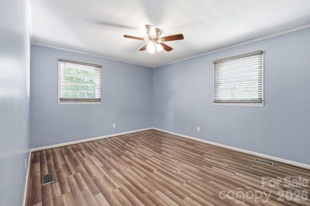 2300 Brookwood Road, Lincolnton, NC 28092
