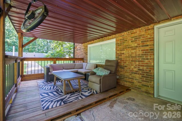 2300 Brookwood Road, Lincolnton, NC 28092