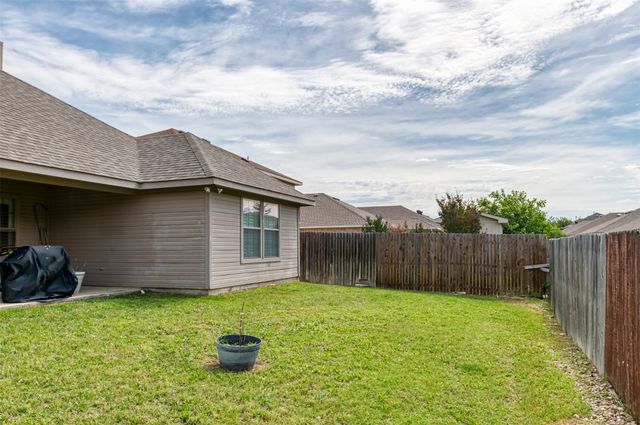 4945 Wild Oats Drive, Fort Worth, TX 76179