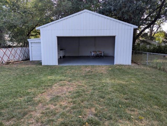 605 E Nettleton Avenue, Independence, MO 64050