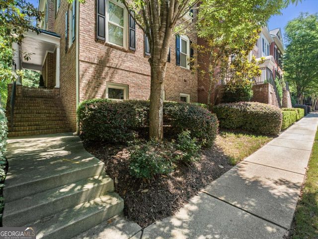 1207 New Haven Court, Roswell, GA 30075