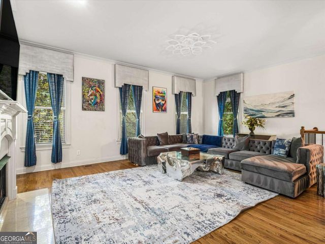 1207 New Haven Court, Roswell, GA 30075
