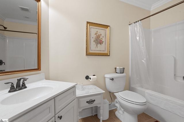 26 Oaklynn Court, Simpsonville, SC 29680