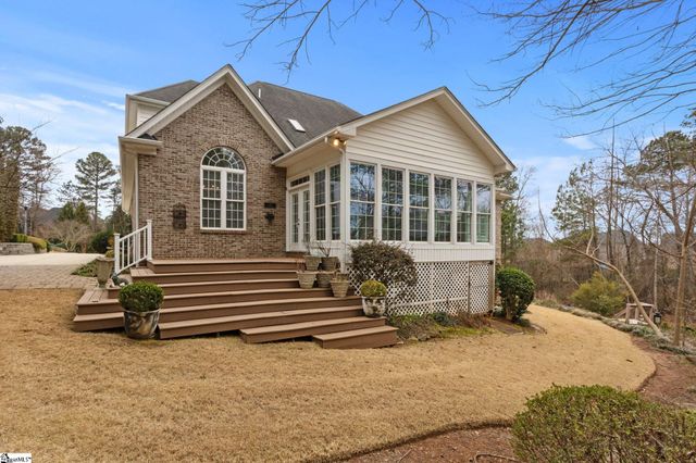 26 Oaklynn Court, Simpsonville, SC 29680