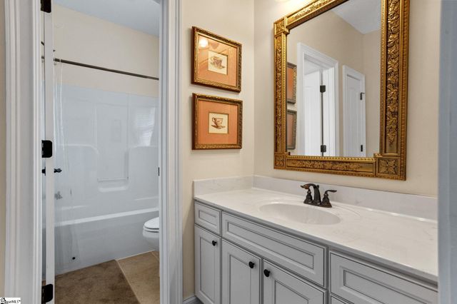 26 Oaklynn Court, Simpsonville, SC 29680