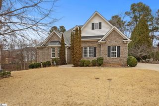 26 Oaklynn Court, Simpsonville, SC 29680