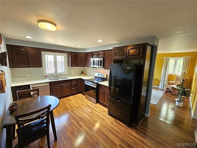 1050 Reserve Road 3, West Seneca, NY 14224
